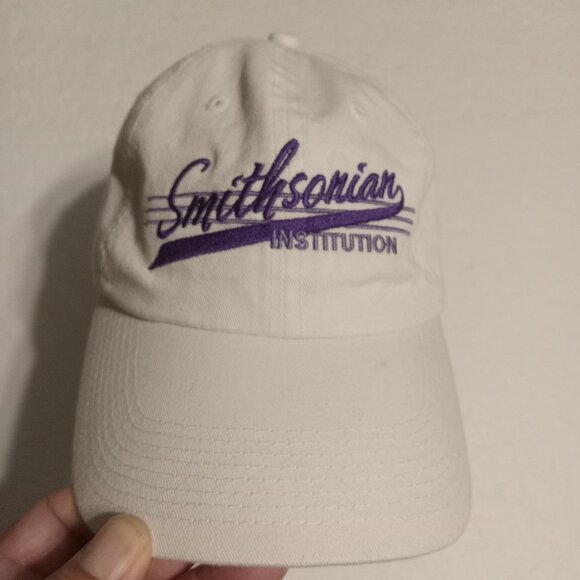 Smithsonian Institution Embroidered Hat Adjustable Strap OSFM - Picture 1 of 7